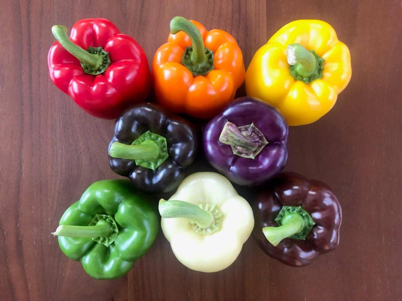 赤や黄色だけじゃない 8色パプリカで簡単作り置き8品 食べチョク More