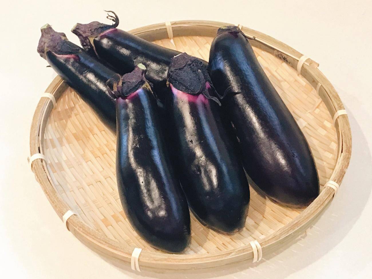 【日本だけでも200種類】ナスの主な種類とおいしい調理法をご紹介 | 食べチョク&more